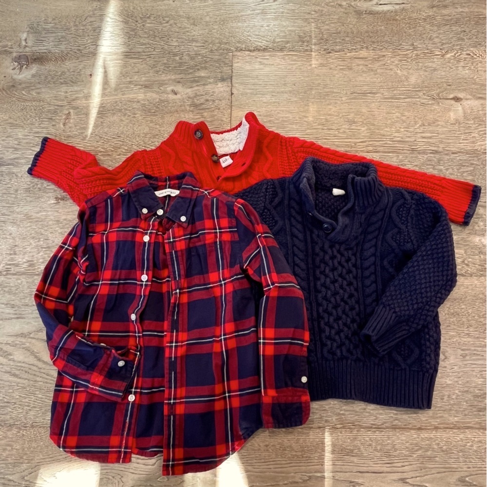 Gap holiday sweaters in navy and red (flannel not included) 4T